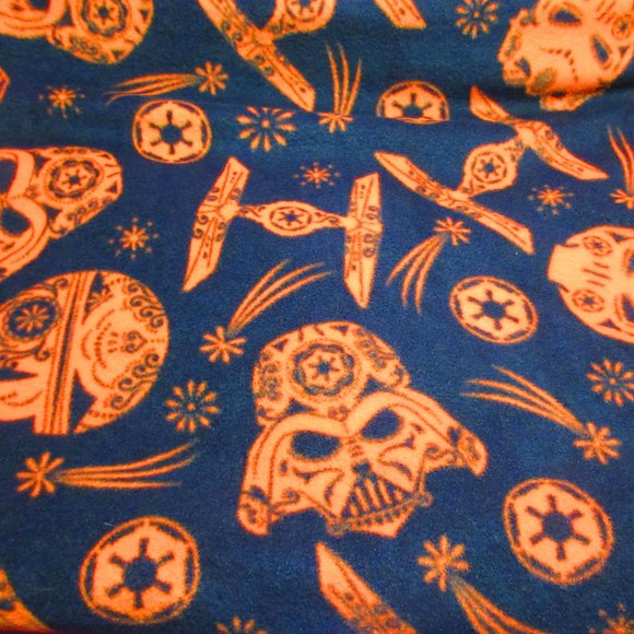 Star Wars Darth Vader 93" x 58" Fleece Blanket - Picture 3 of 3